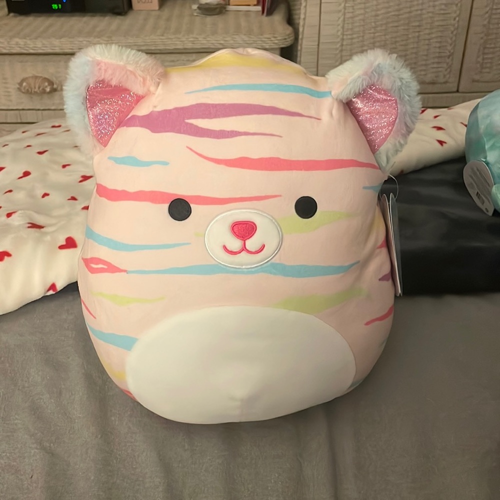 NEW SQUISHMALLOW